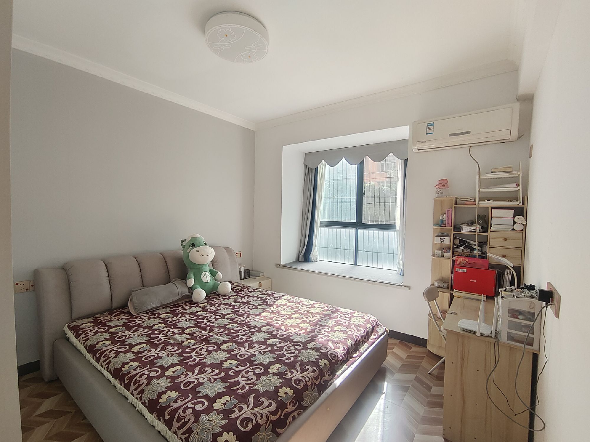 丰业盛世·一楼精装修房·三室两厅·适宜居家养老·49万