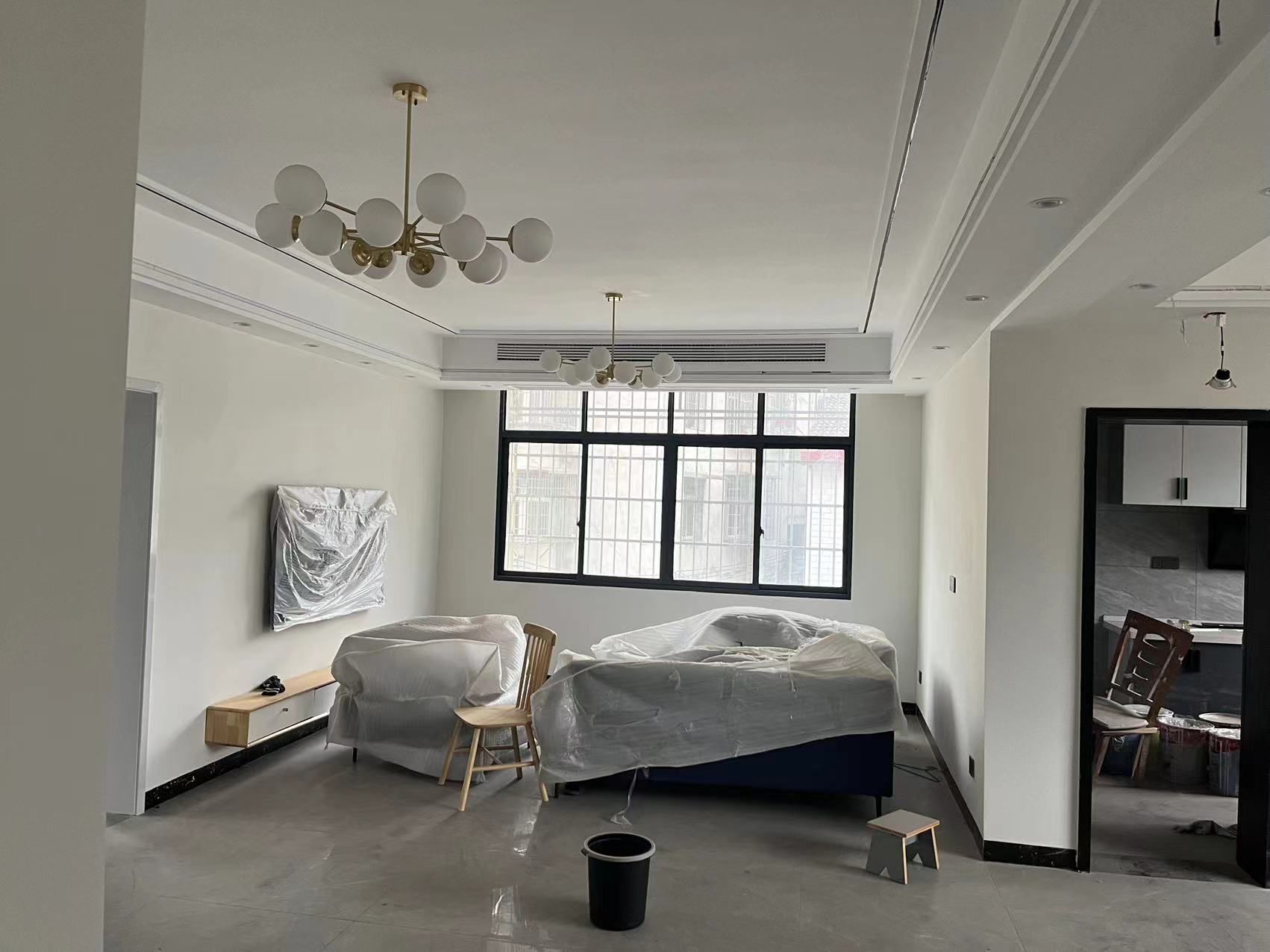 赤壁润园3室2厅精装好房南北通透拎包入住。价格39.8