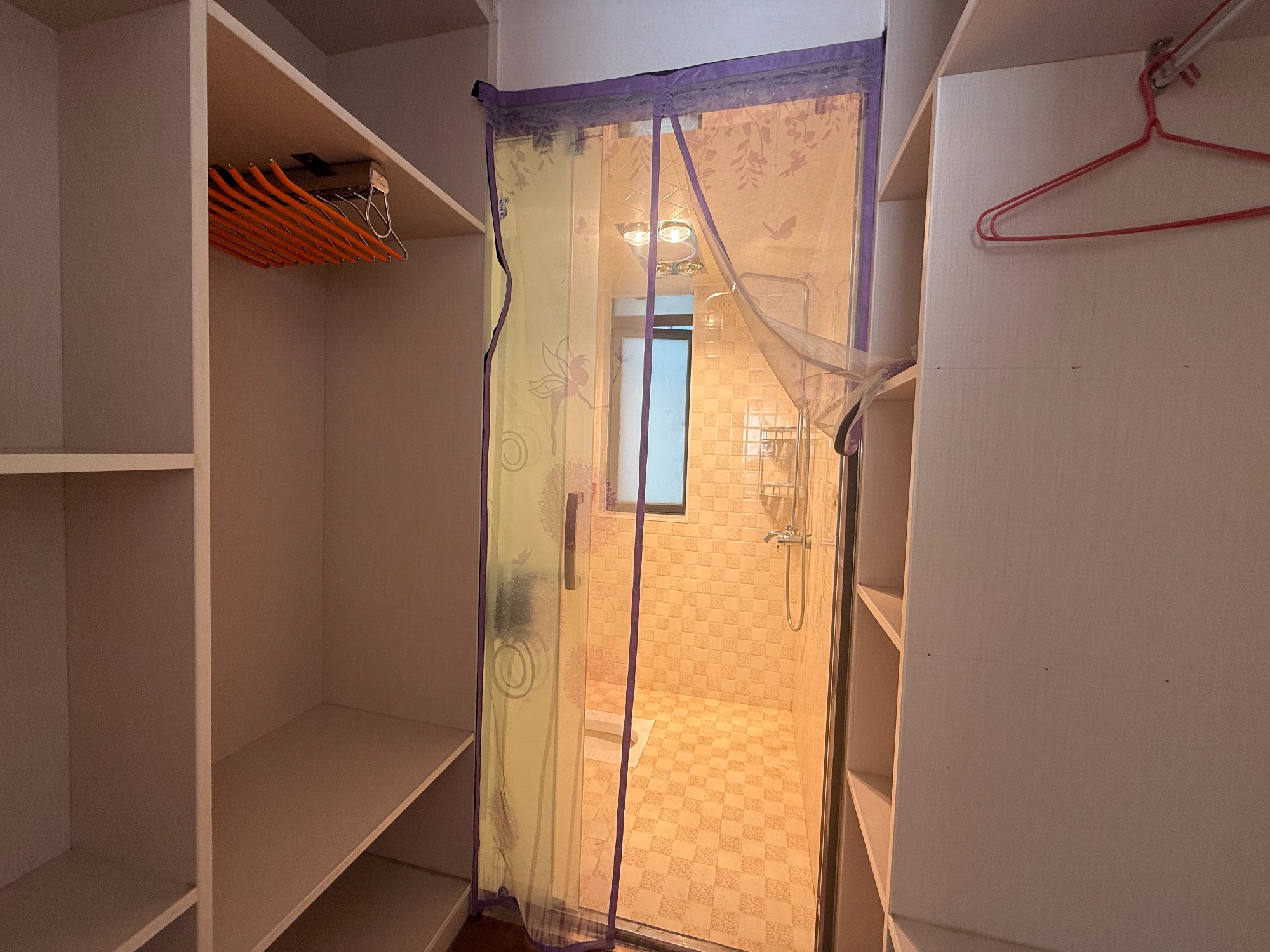 雍景新城·三房两厅·户型方正·周边配套齐全·密码看房：53万