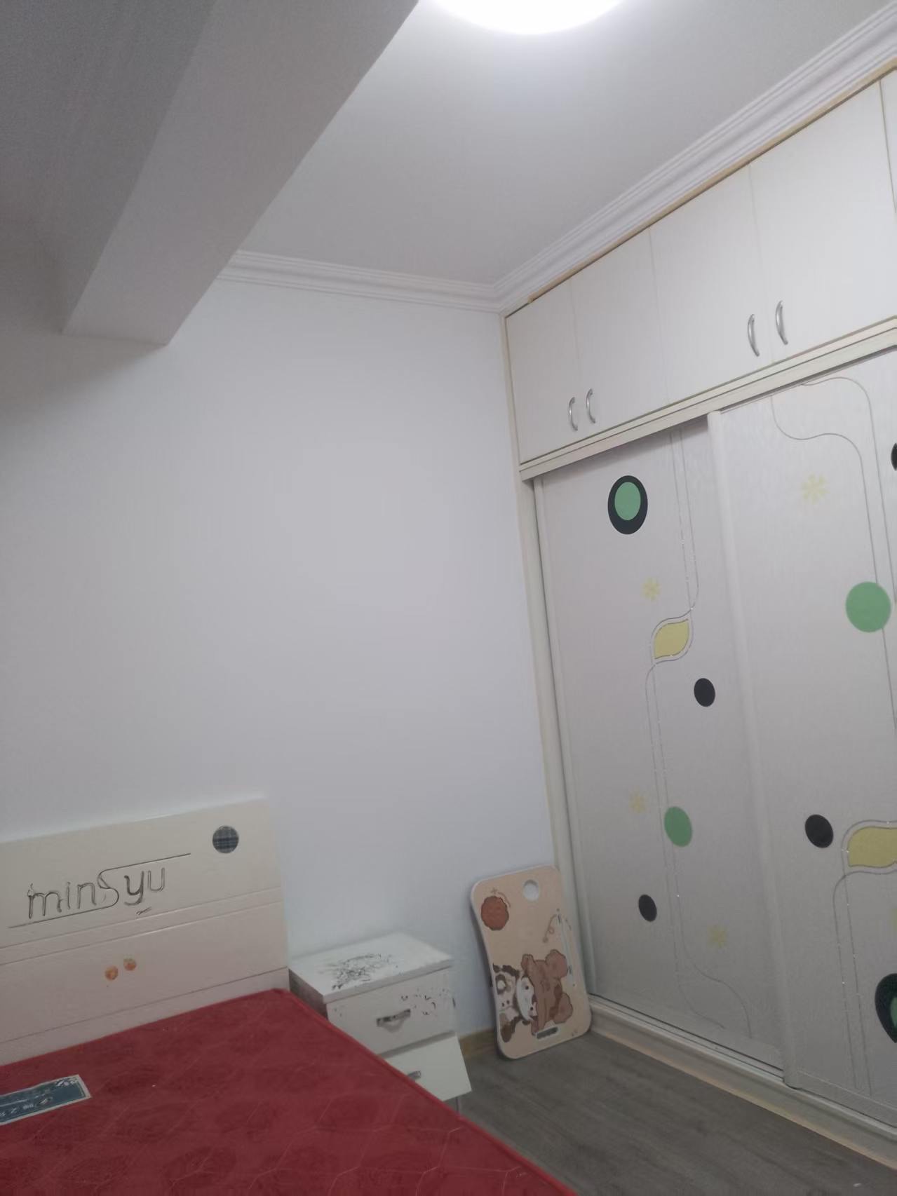 一桥·威泰国际·电梯房·两室两厅·93平方·拎包入住·报价：32万