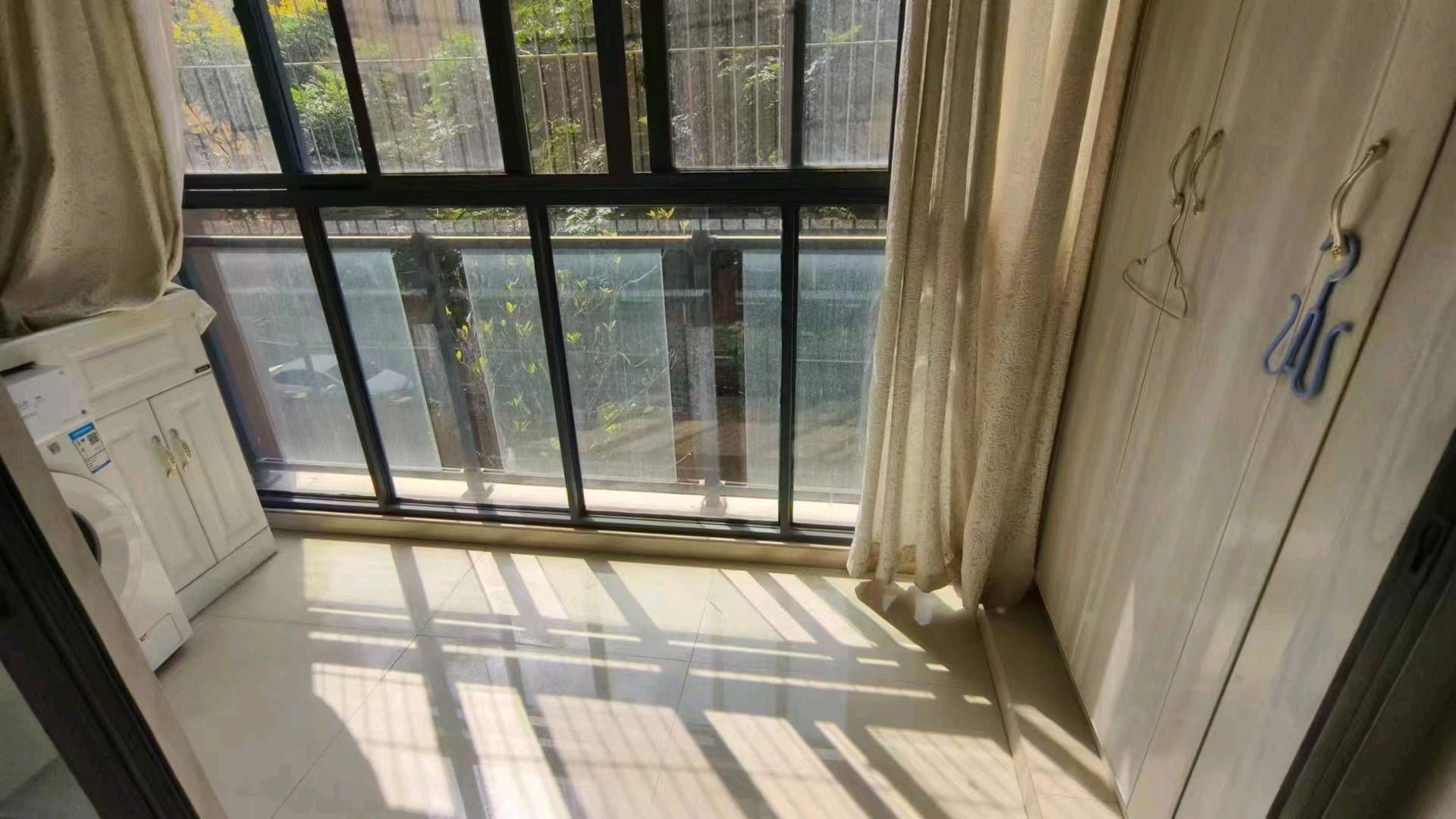 丰业盛世·两室两厅·精装修电梯房·拎包入住租1500/月