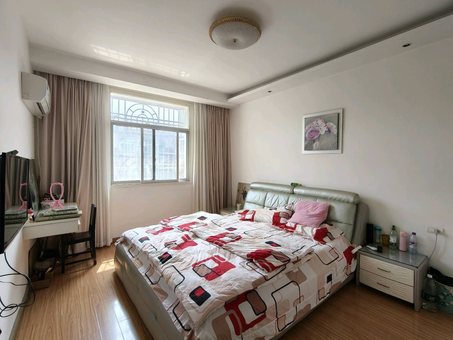 公安局单位房·143平方·精装修·步梯3楼急售