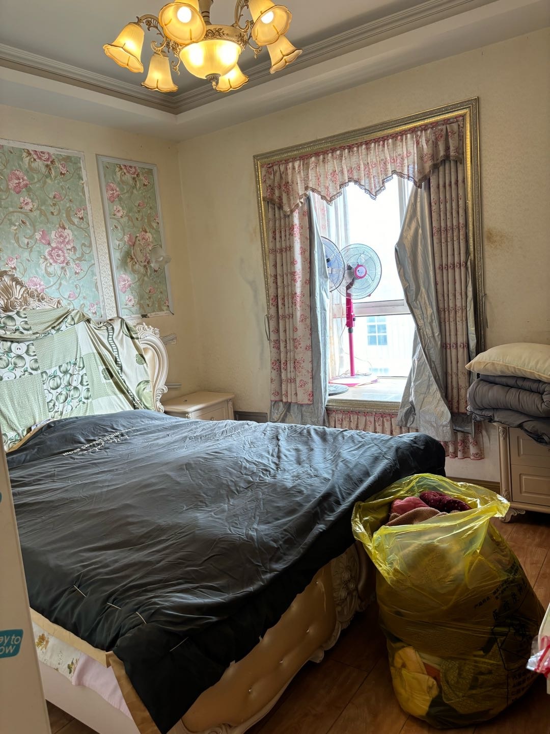 人社小区·劳动局·电梯房15楼·108平方·拎包入住急售：45万