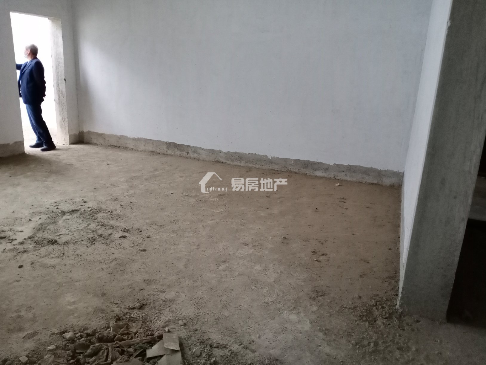电力小区二期复式楼·上下两层·使用面积大·现亏本卖49万