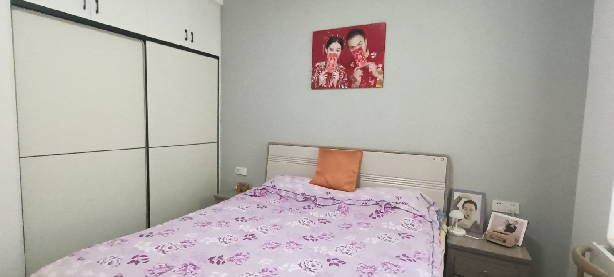 近水楼台带露台三室两厅精装修诚意出售