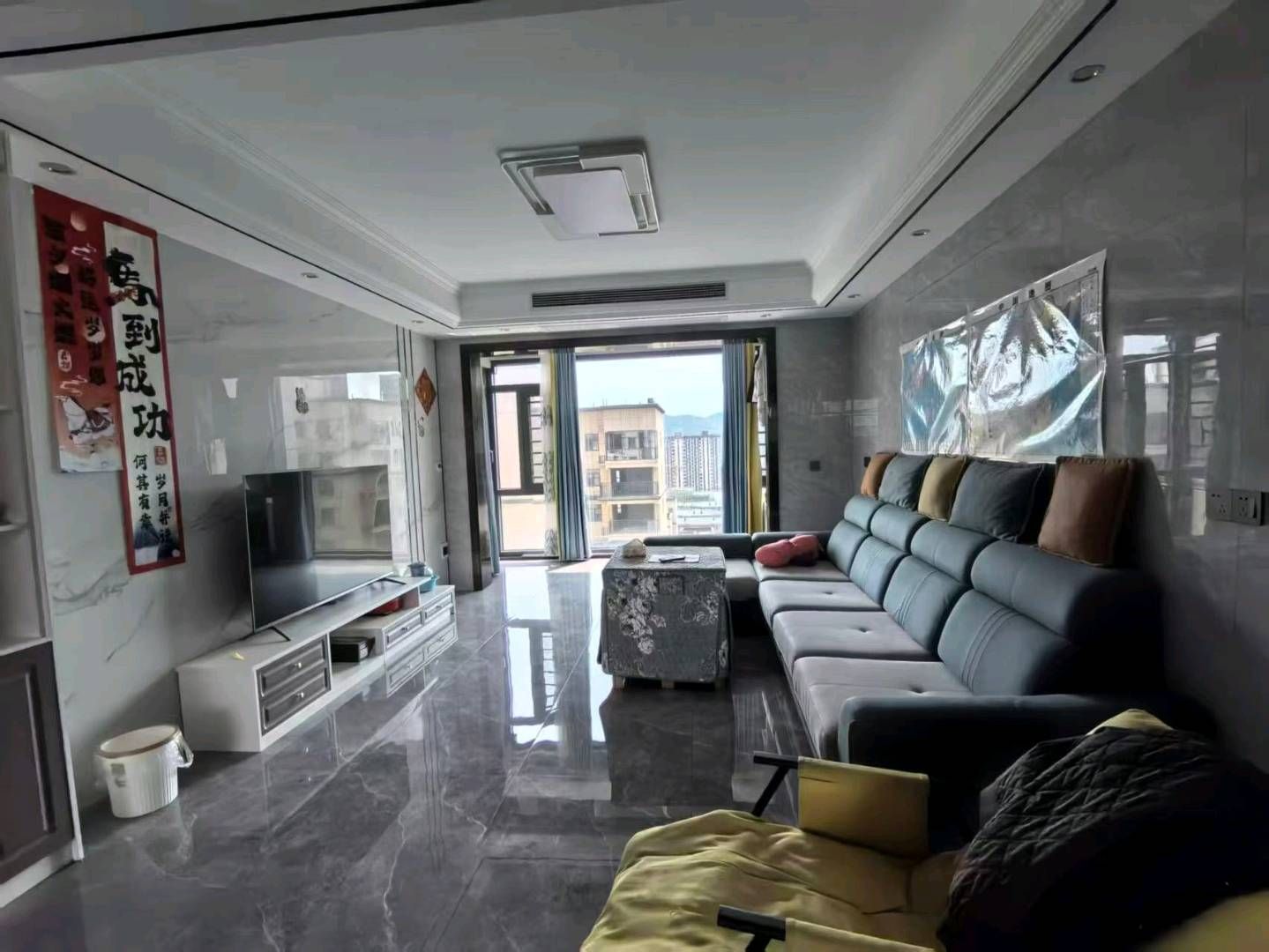 9成新·同城上都·精装修三居室·有证在手65万