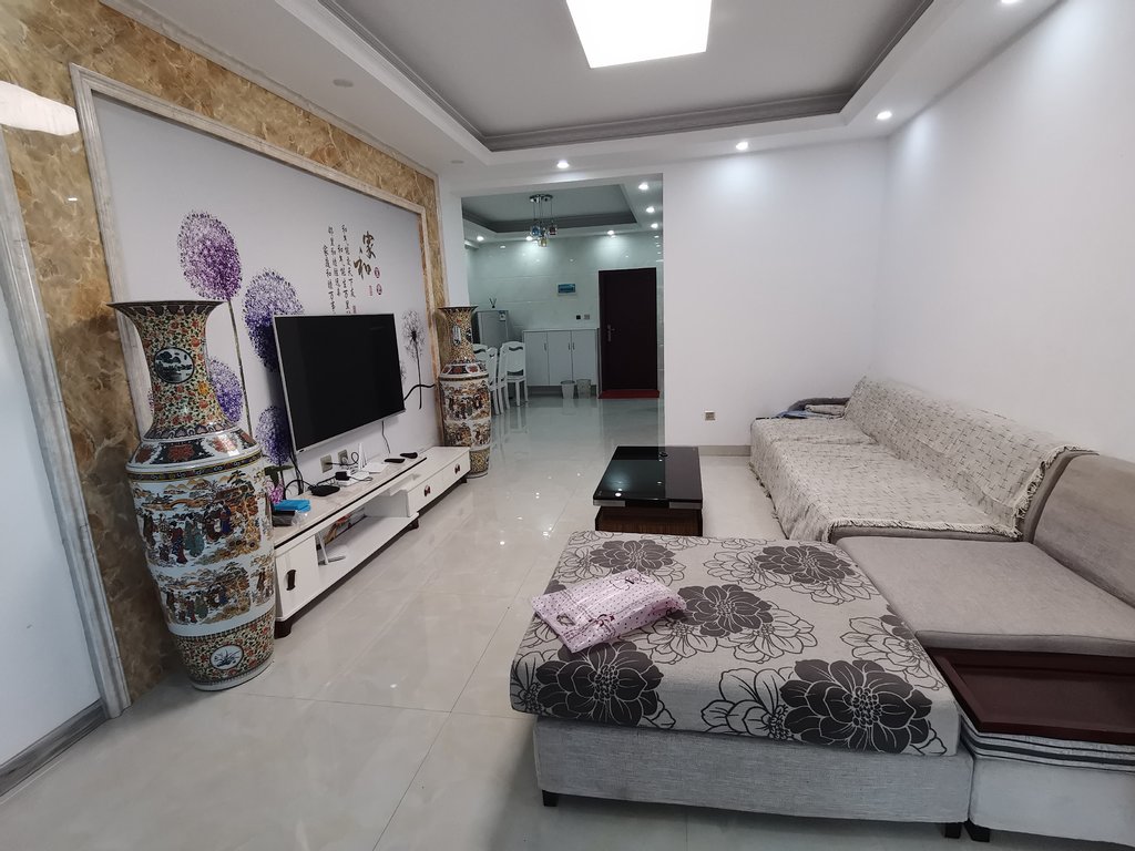 汽运小区·沙子岭公园对面·三室两厅·1500/月
