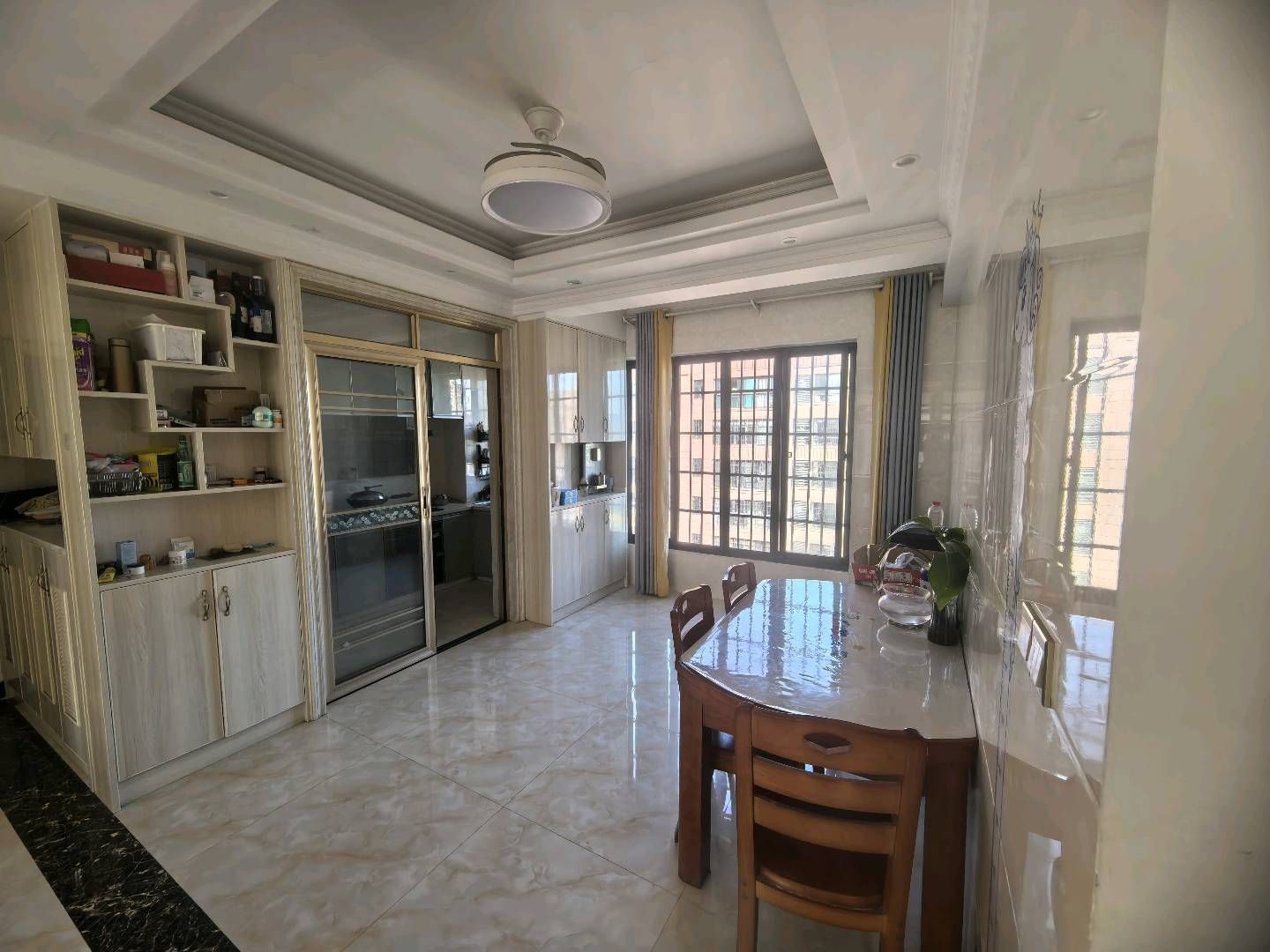 圣荣家苑·沙子岭公园较近的房子·精装修三室电梯房·亏本卖46万