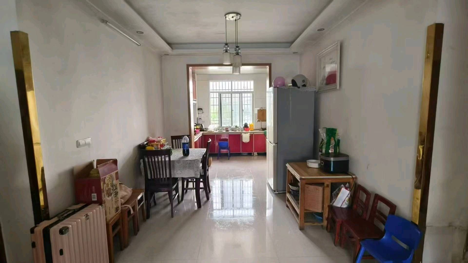 周画苑小三居南北通透交通便利近医院精装好房