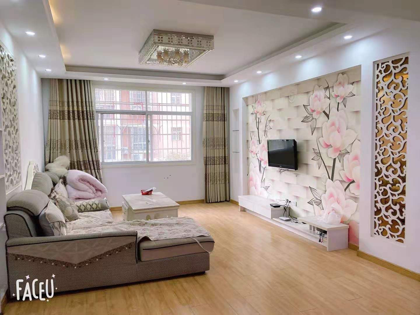 高铁片区·长城花园·三房两厅两卫·步梯二楼·家电齐全·拎包入住/1400月