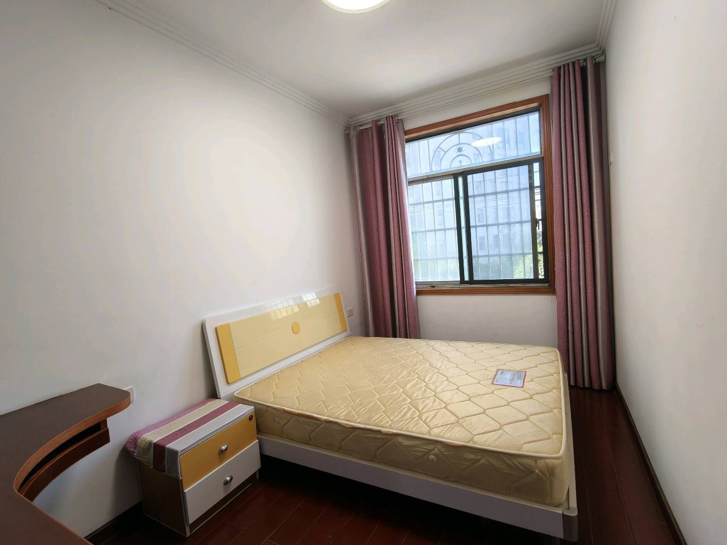 永邦欧洲城·118平·三室两厅·还比较新·居家很方便41万