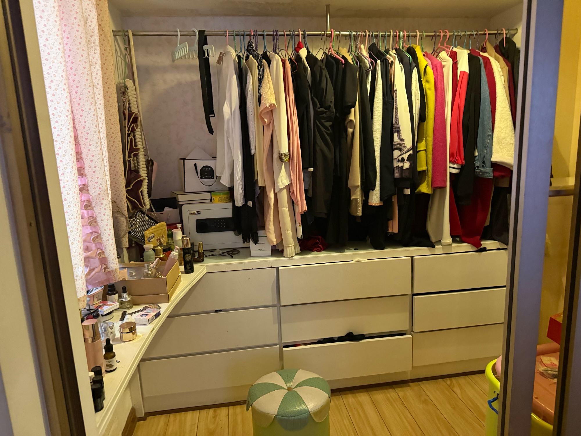 永邦欧洲城，3室2厅·电梯房精装修·拎包入住·价格46万有密码。可以看房