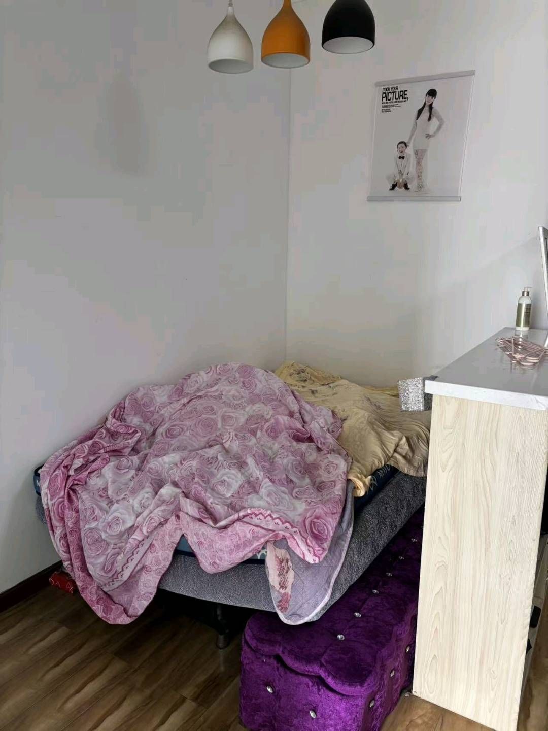 御龙学府·一室一厅·陪读好房出租·有两张床·出租1000/月