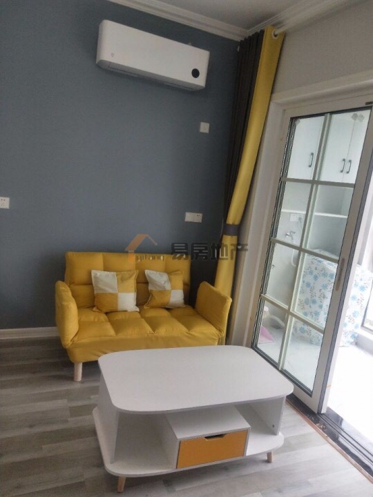 领秀城·一室一厅·拎包入住/1100月