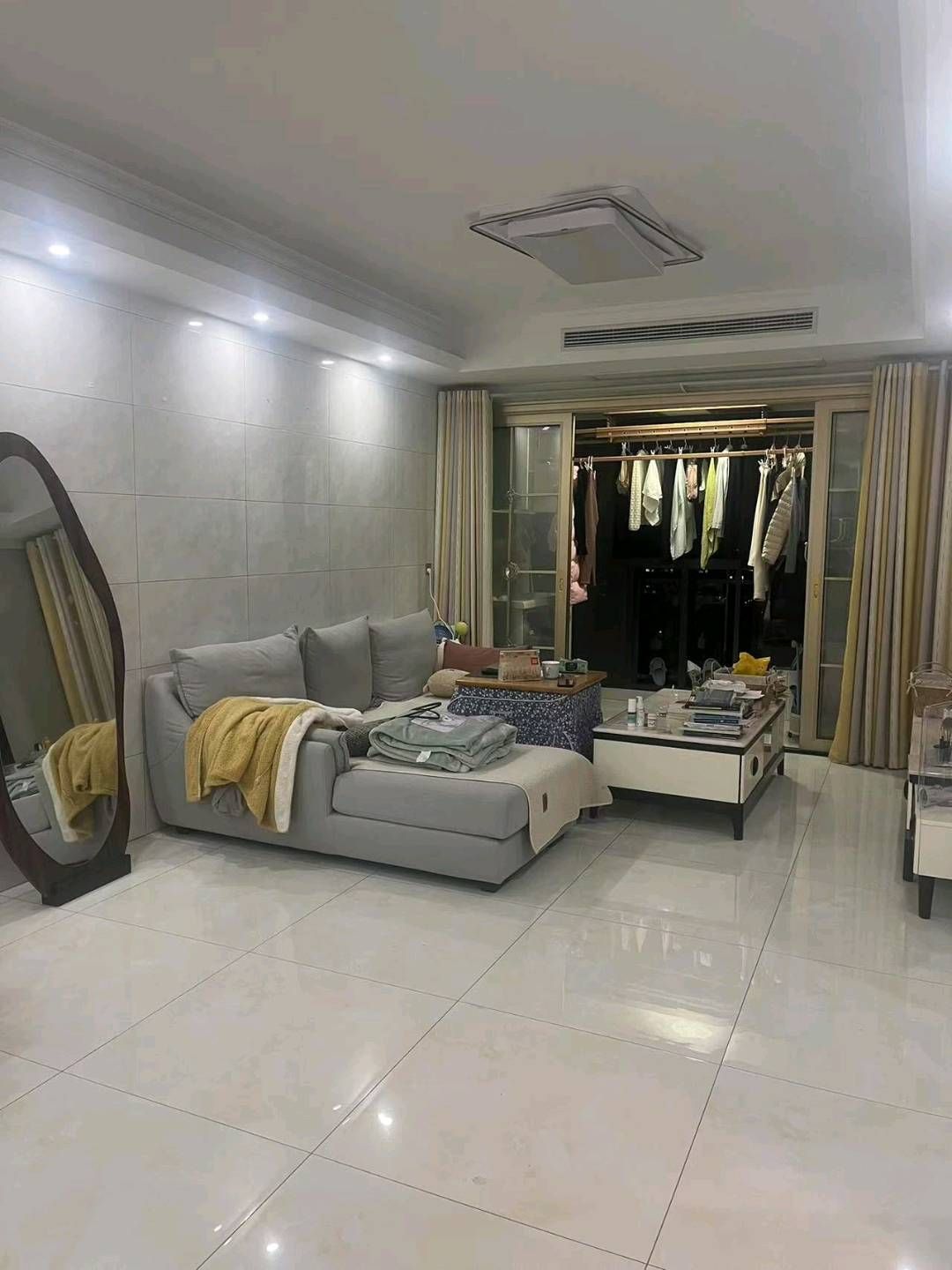 赤壁外滩·精装修温馨2+1户型·出租1600/月