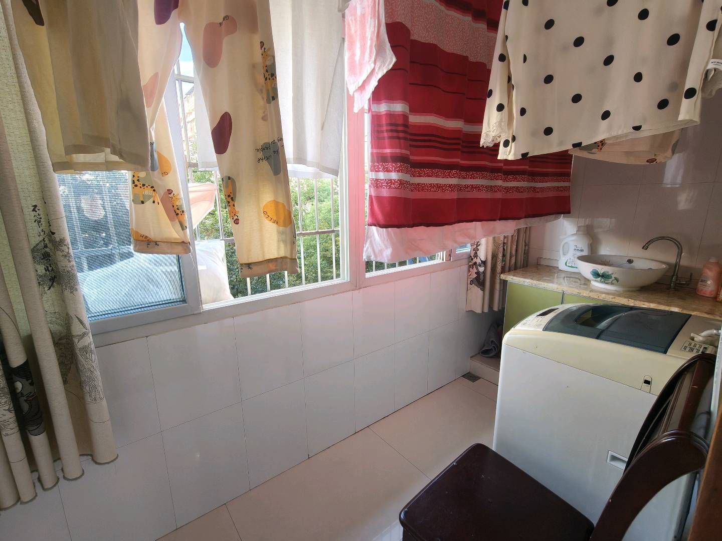 润芳花园·大两室两厅·自家居家房·初次对外出租1000/月