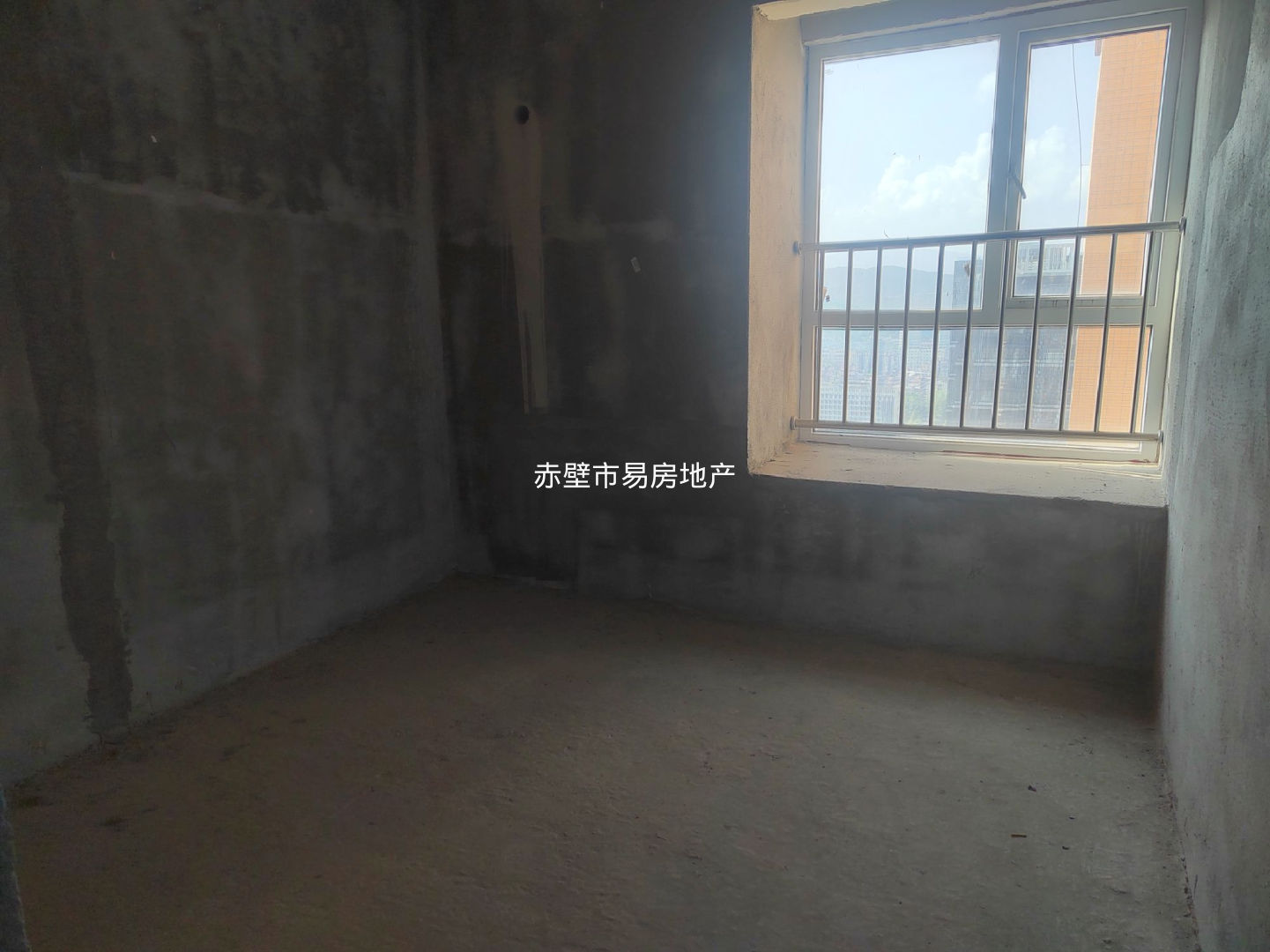 新岭地·112平·很好的楼层·3室2厅·买了就可以装修住新房38万