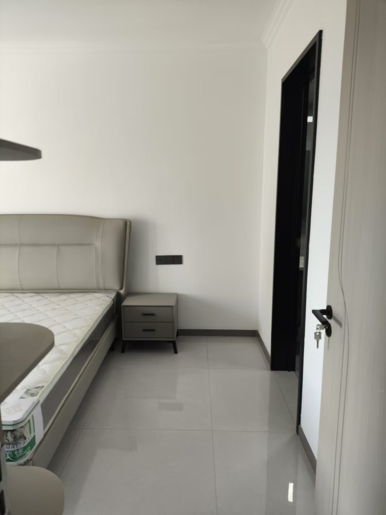 敏捷上城·精装修·三室两厅两卫·诚意出租2000/月