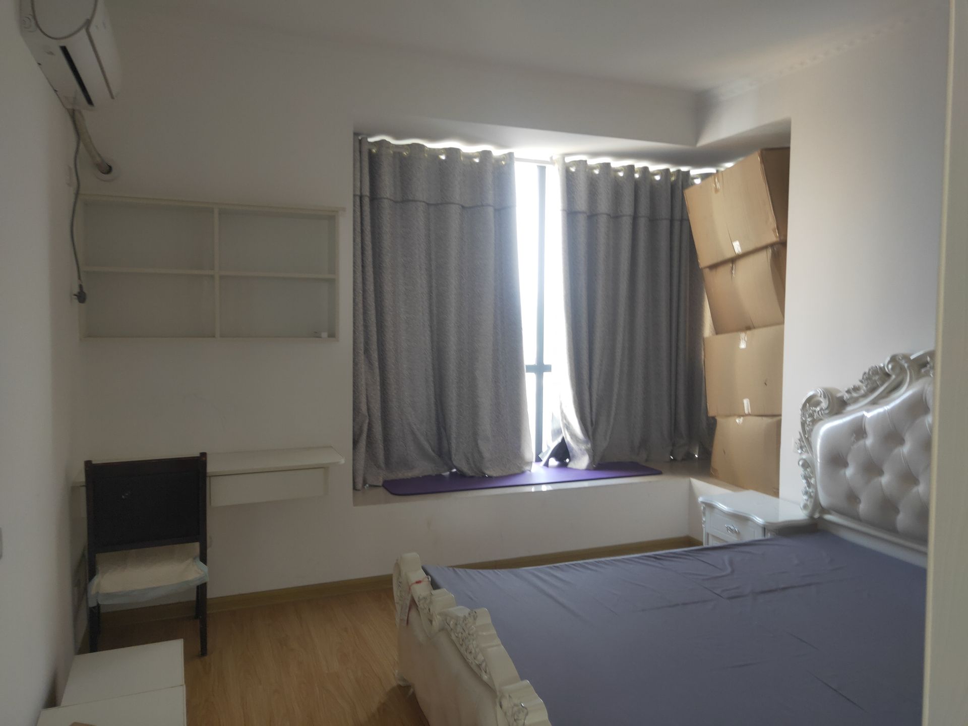 郡都小区·干净整洁·电梯两房两厅·出租1300/月