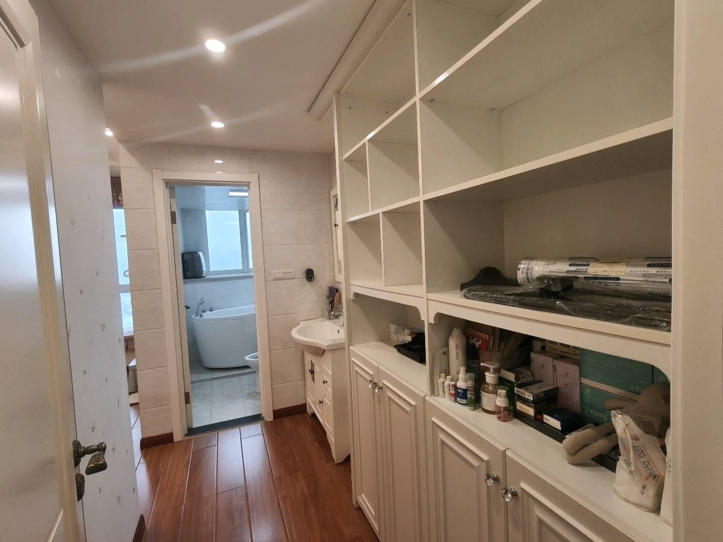 高铁片区·两室两厅·全新装手次租·拎包入住/1600月