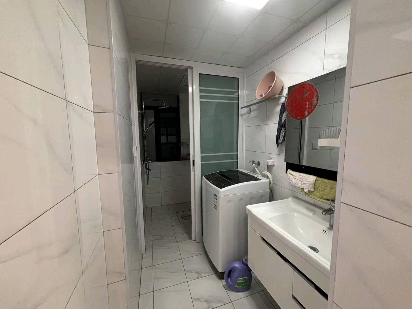 赤壁外滩·稀有精装四居室·一中一小书包房·证齐68万