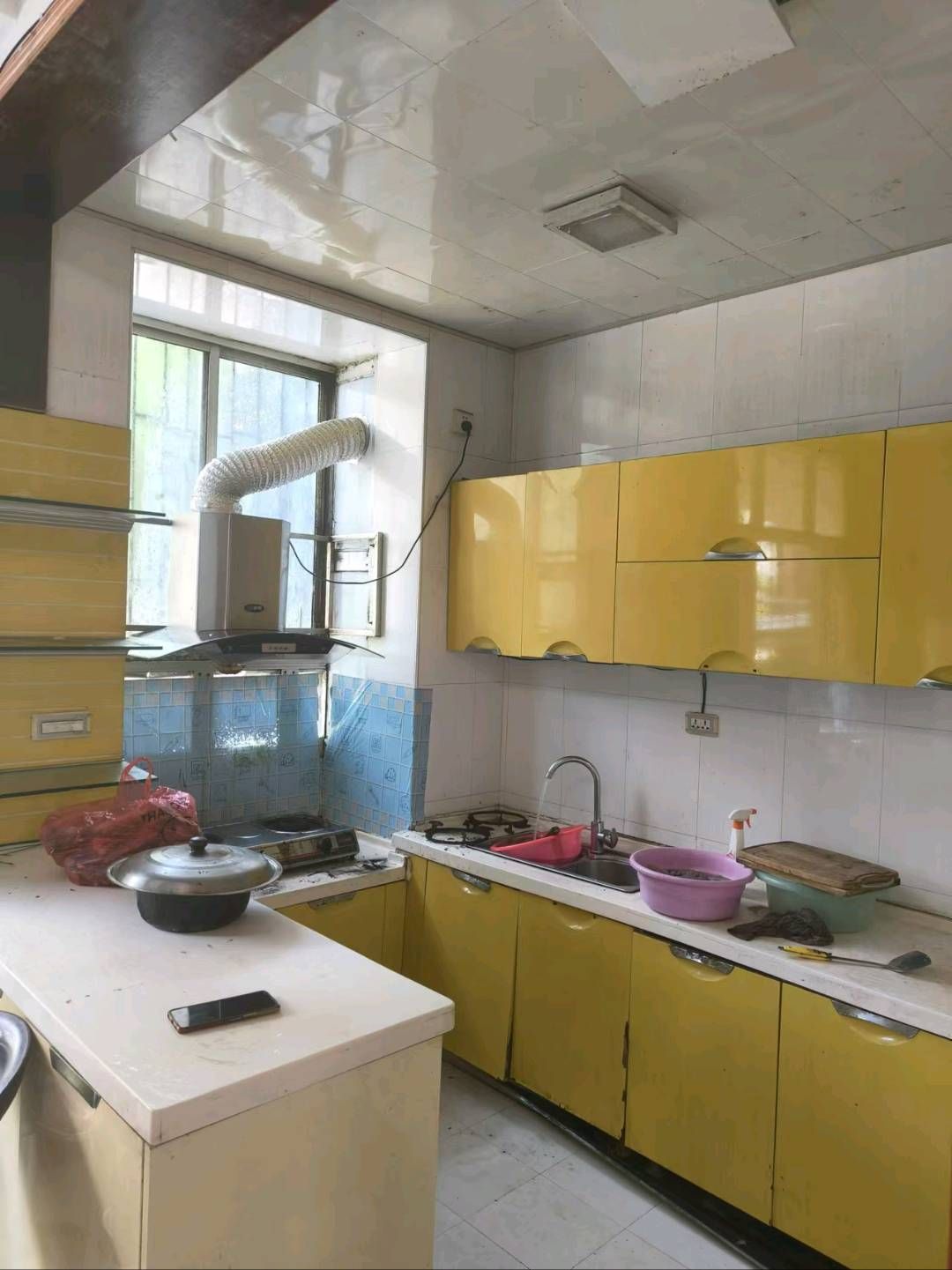 五中旁边陪读房·两室两厅·二楼·出租900/月