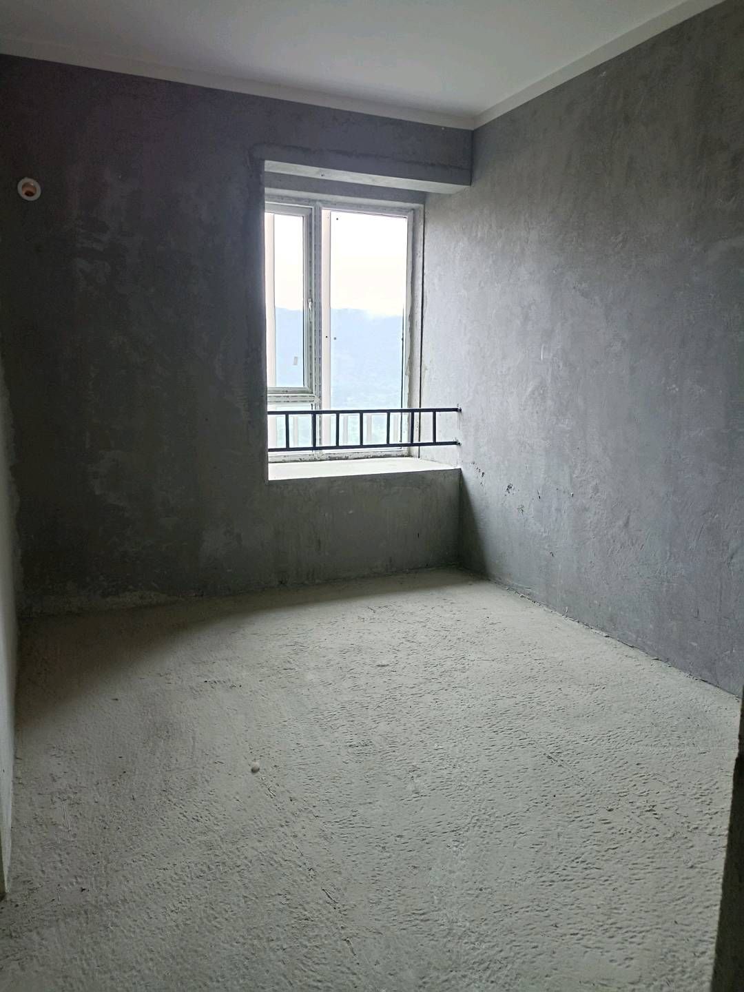 塞纳河畔三期·119平方·三房两厅·户型通透·单价/3700一平