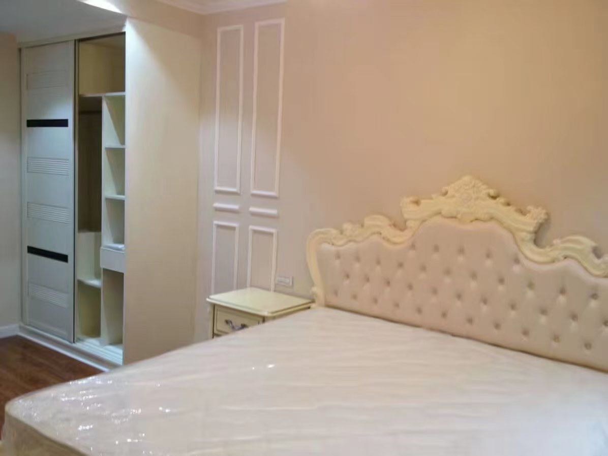 丰业盛世·精装修房·52万·图片是当初的图·只供参考