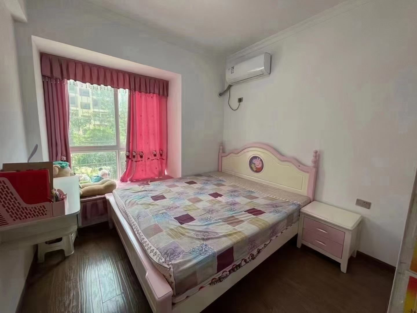 丰业盛世·精装修·三室两厅两卫·家电齐全·拎包入住1800/月