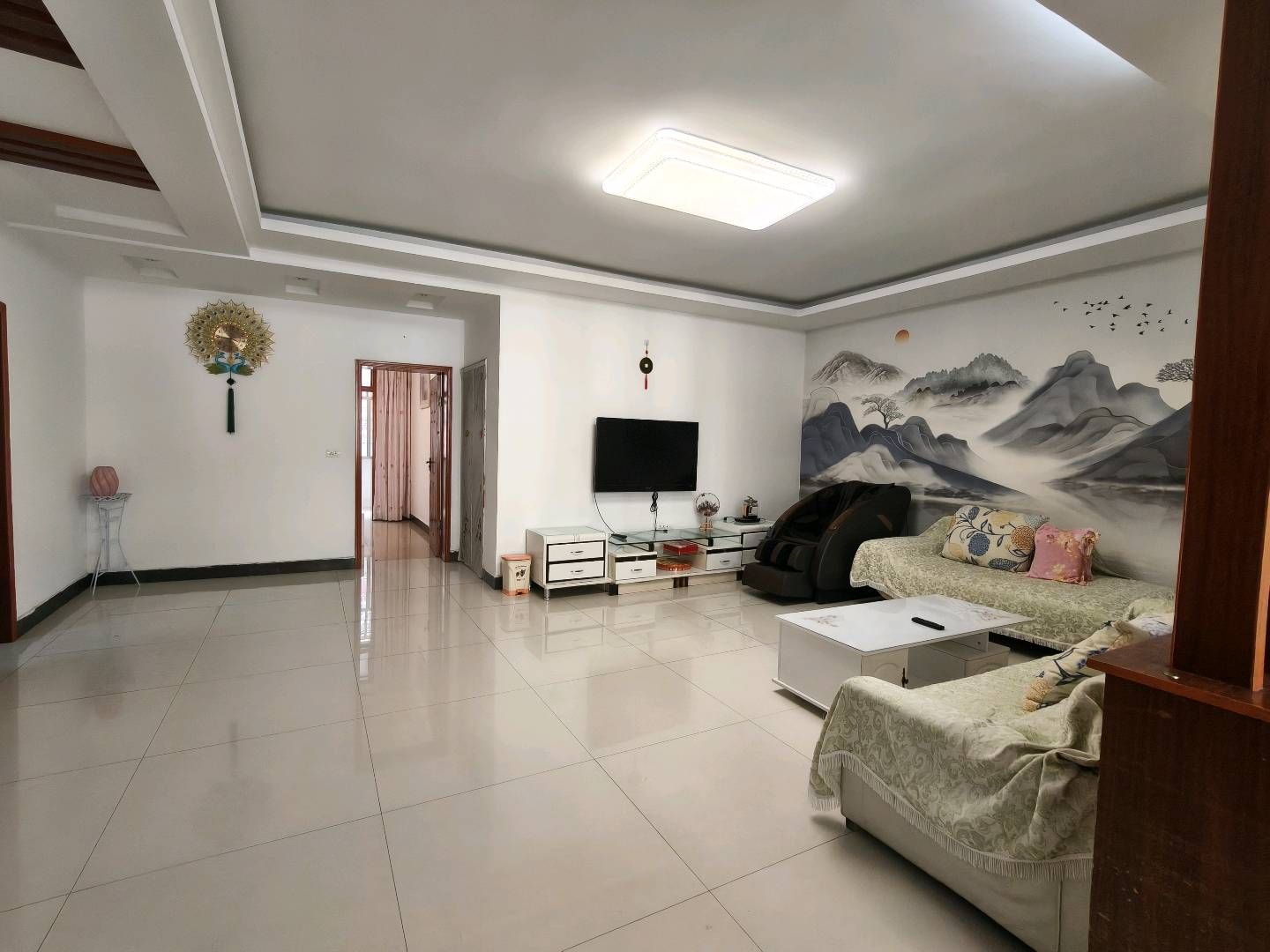 凤清小区·2楼精装修·三室两厅·有证诚意售价39.8万