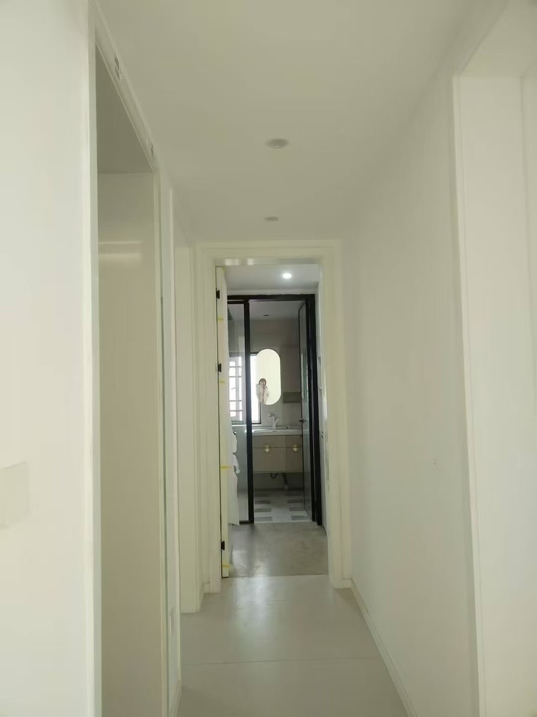 高鐵片區(qū)新嶺地·全新裝修三房·戶型方正·證件齊全·價(jià)格50萬