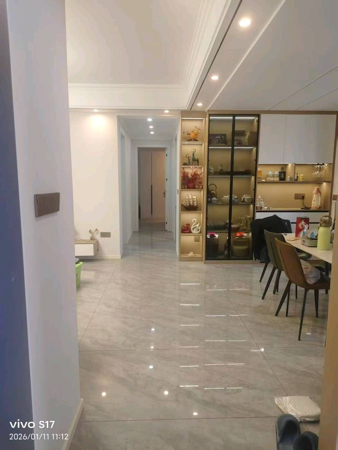 高铁片区·丰业三期·全新装修·周边配套齐全·拎包入住售价：69万