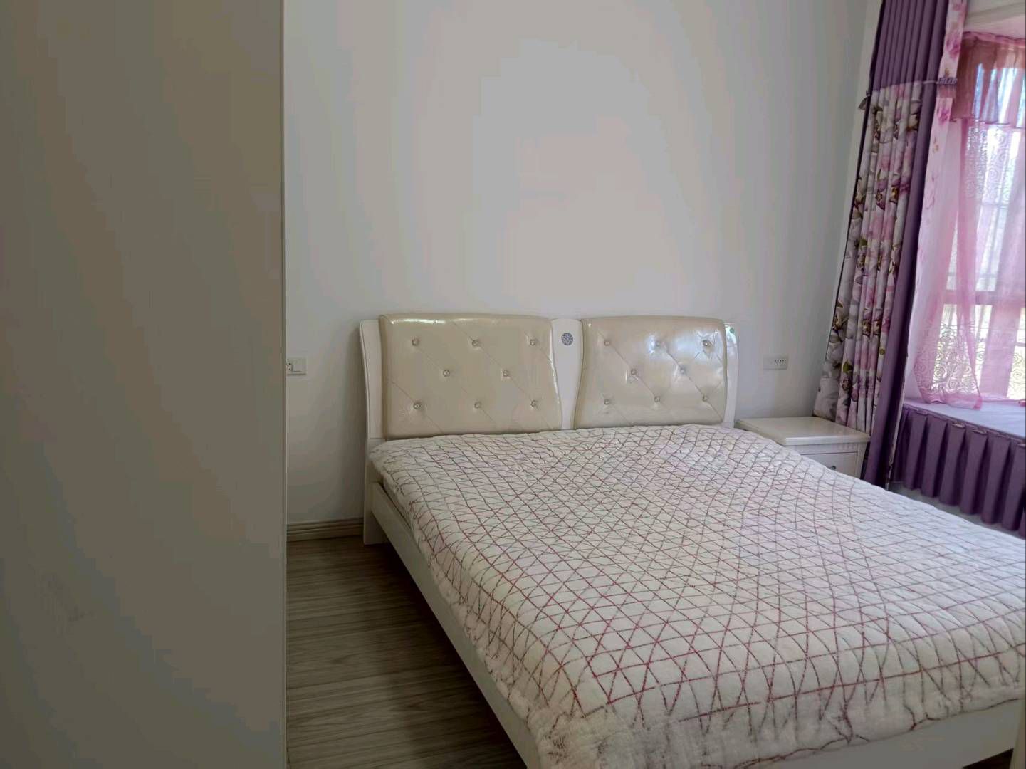 博园澜郡·精装修三居室·出租1700/月