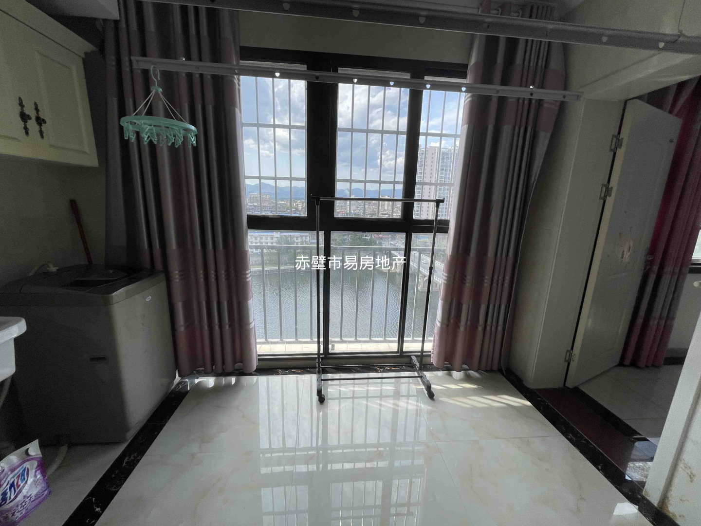 金色水岸·精裝兩室兩廳·河景房·1200/月