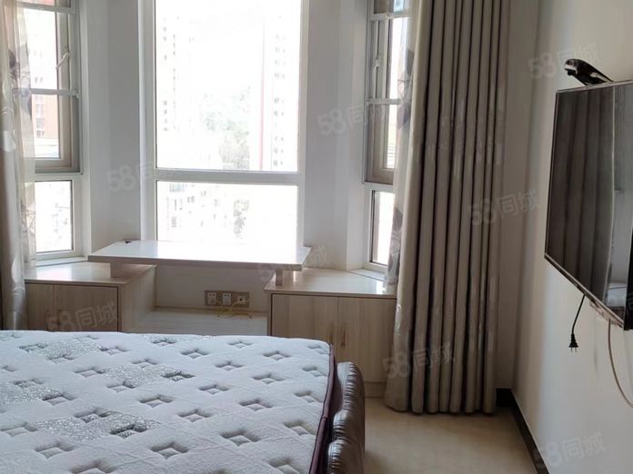 塞纳河畔·精装修·两室两厅·可以拎包入住租1200/月