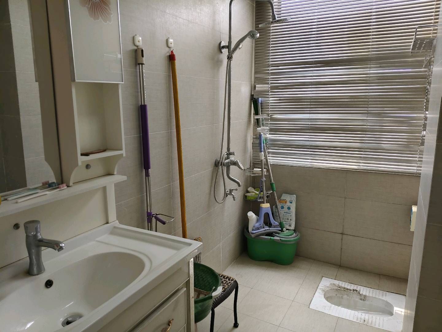 雍景新城·精装修·三居室·好地段·适宜居家出租1800/月