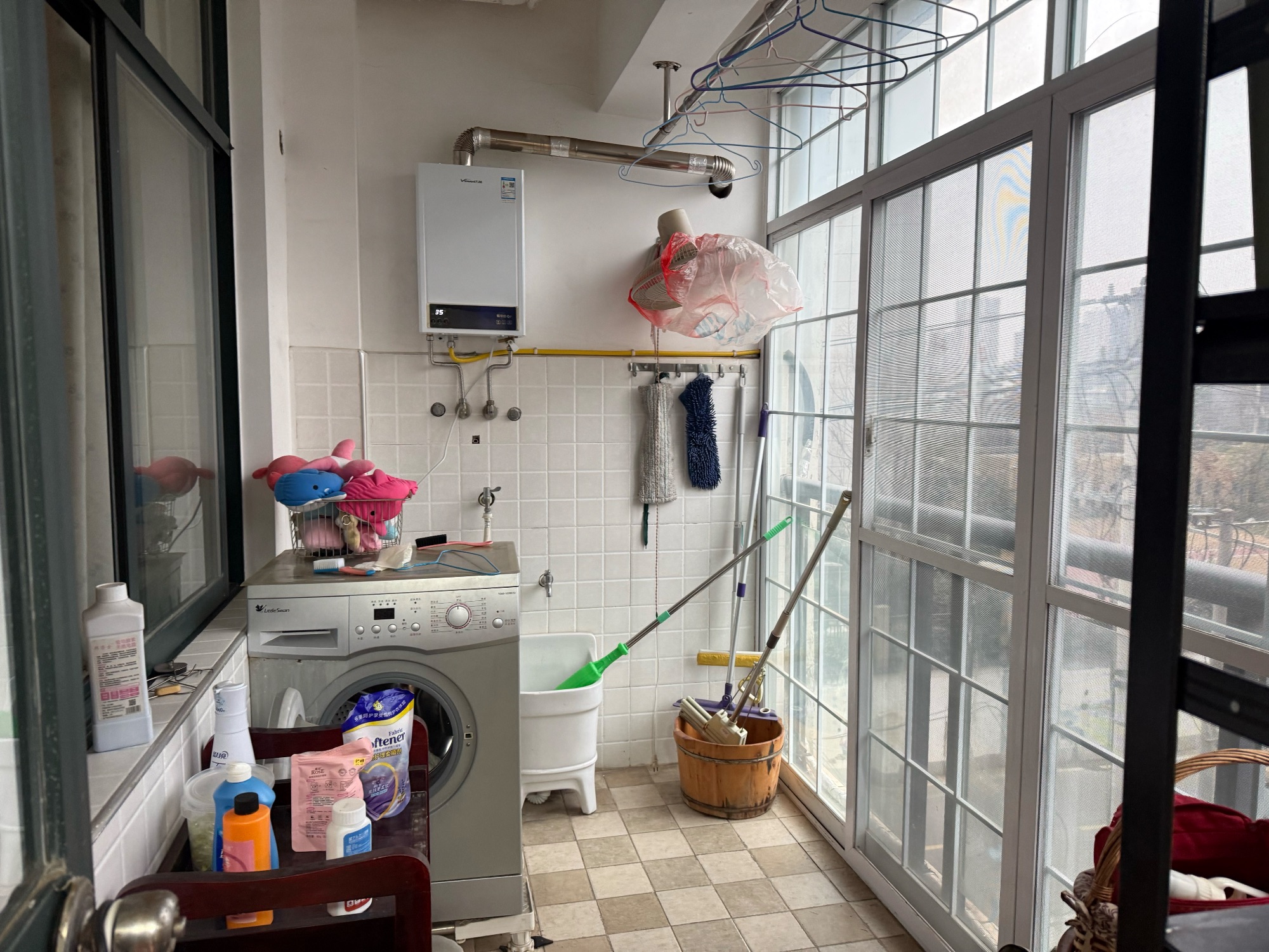 永邦欧洲城，3室2厅·电梯房精装修·拎包入住·价格46万有密码。可以看房