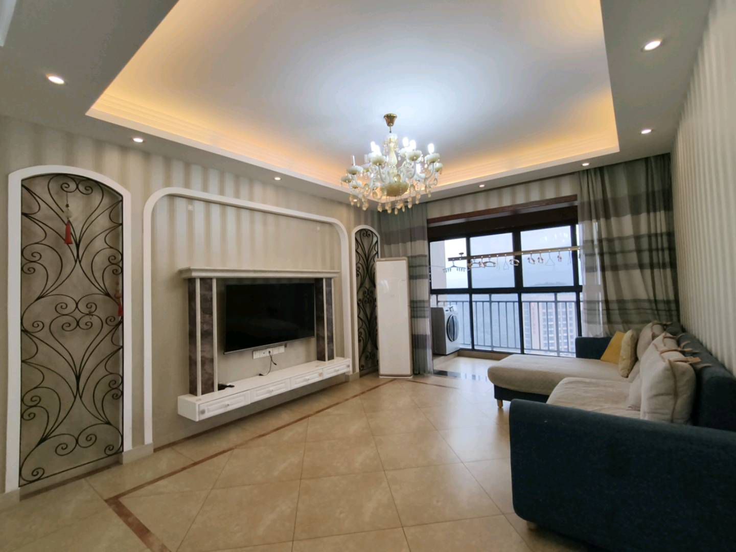 赤壁印象5号公馆·好地段的三居室·116平·8成新·房东外地定居闲置卖55万