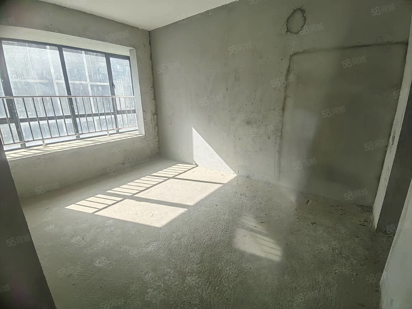 高铁片区雍景新城3室2厅2卫·单价3800/平