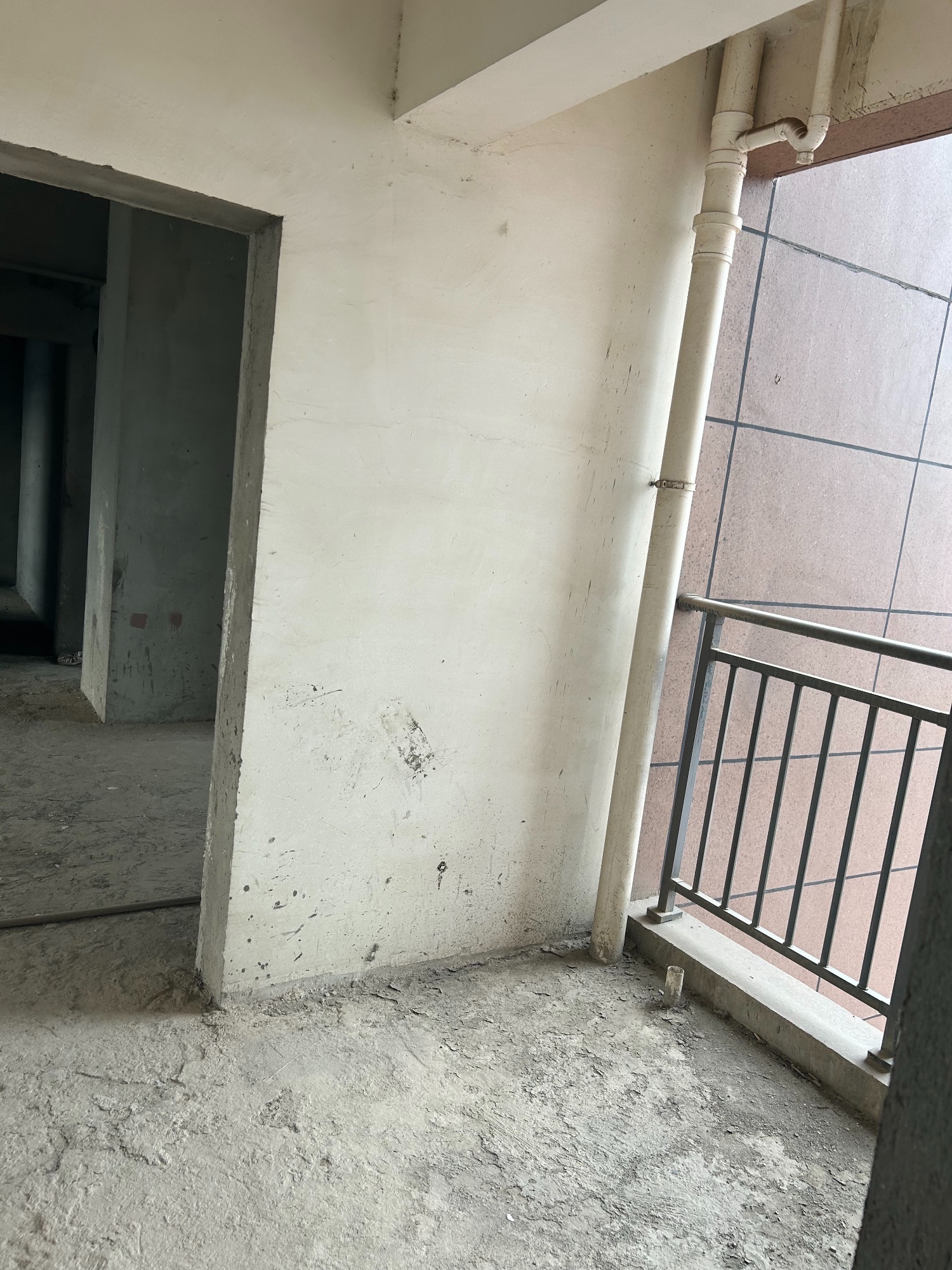 赤壁印象·三房兩廳兩衛(wèi)·南北通透戶型·帶車位一個·報價47萬