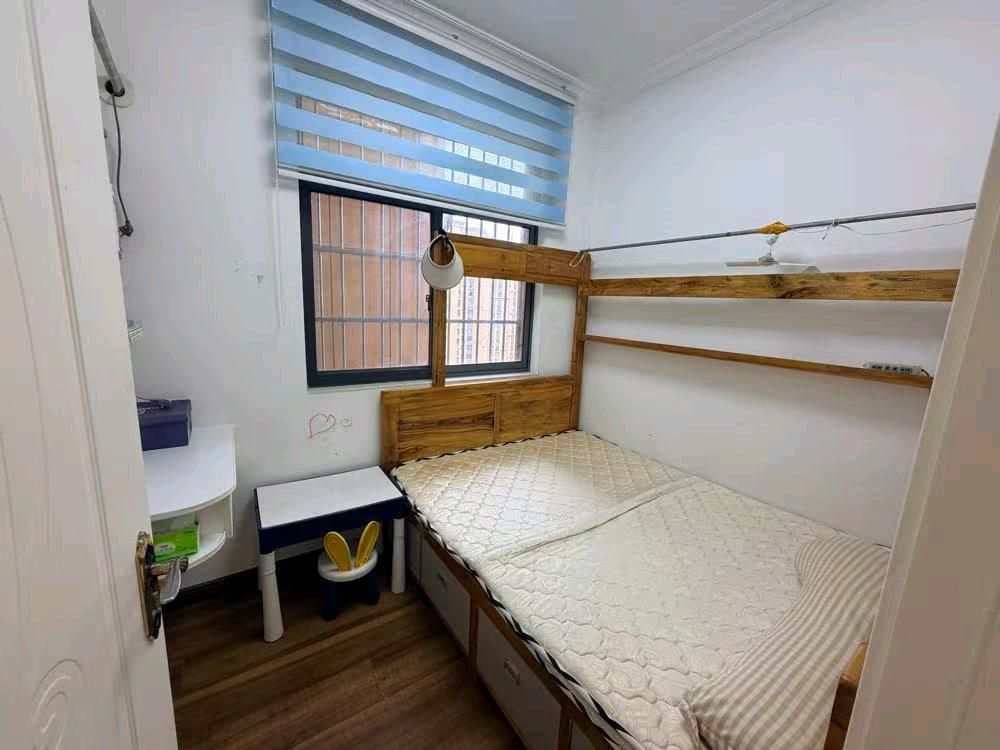 鹏程新都汇·三房两厅·98平方·拎包入住·次新小区·报价43万