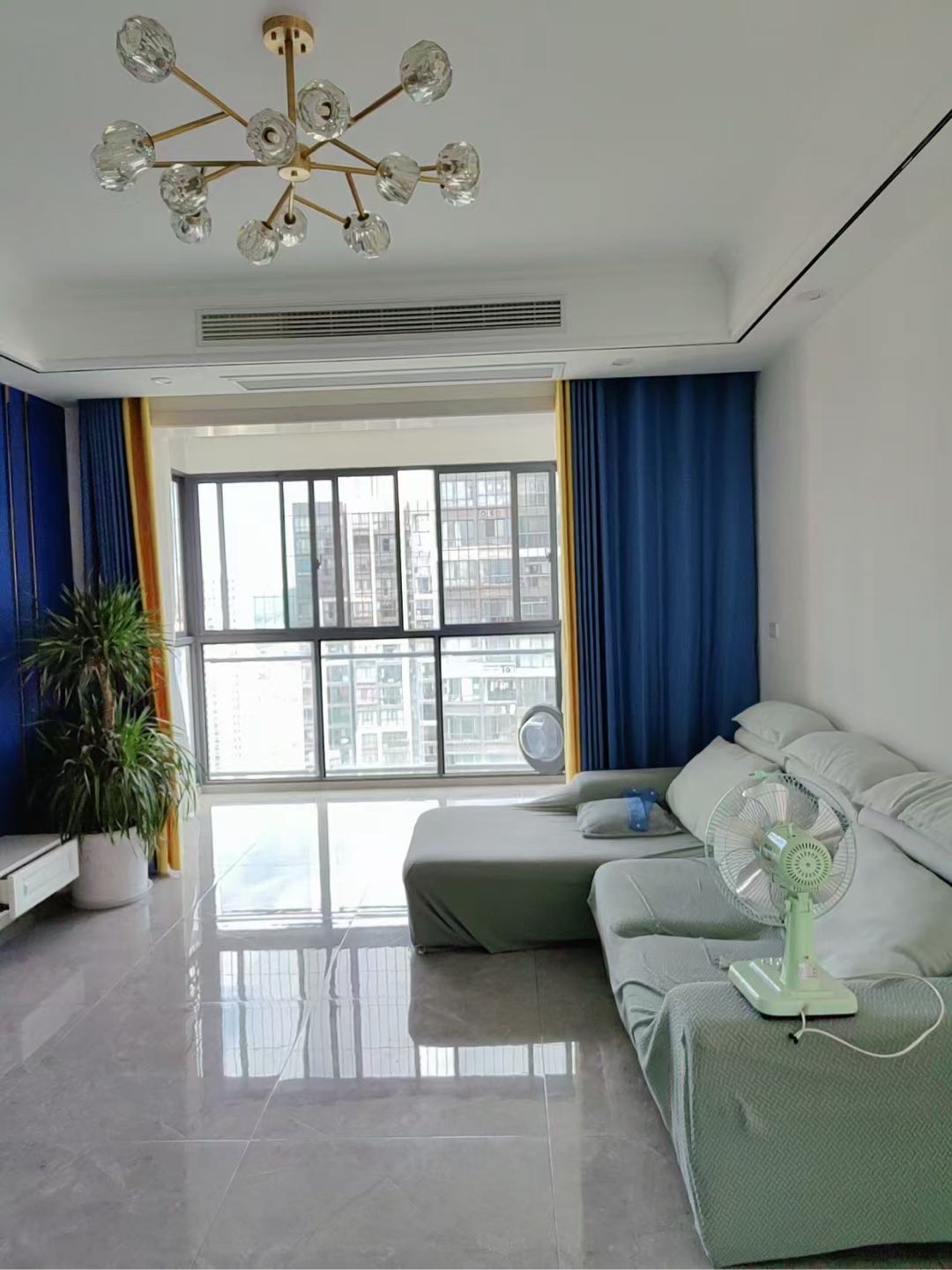 丰业盛世·三房两厅两位·124平方·拎包入住/2000月