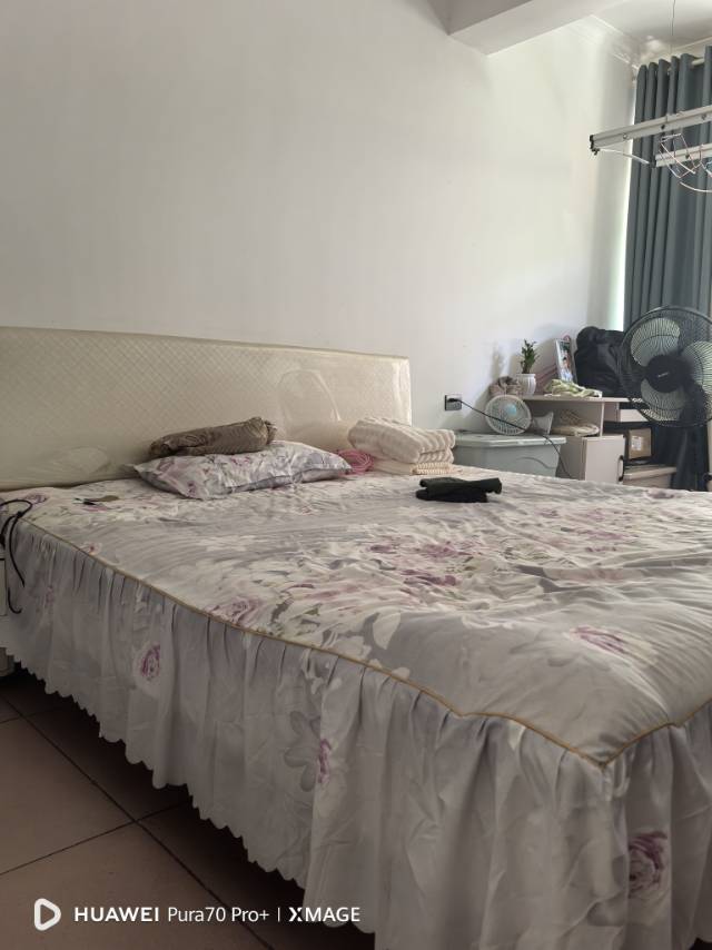 赤壁市西湖國際旁興地1棟3樓步梯房交通方便擰包入住價(jià)格美麗