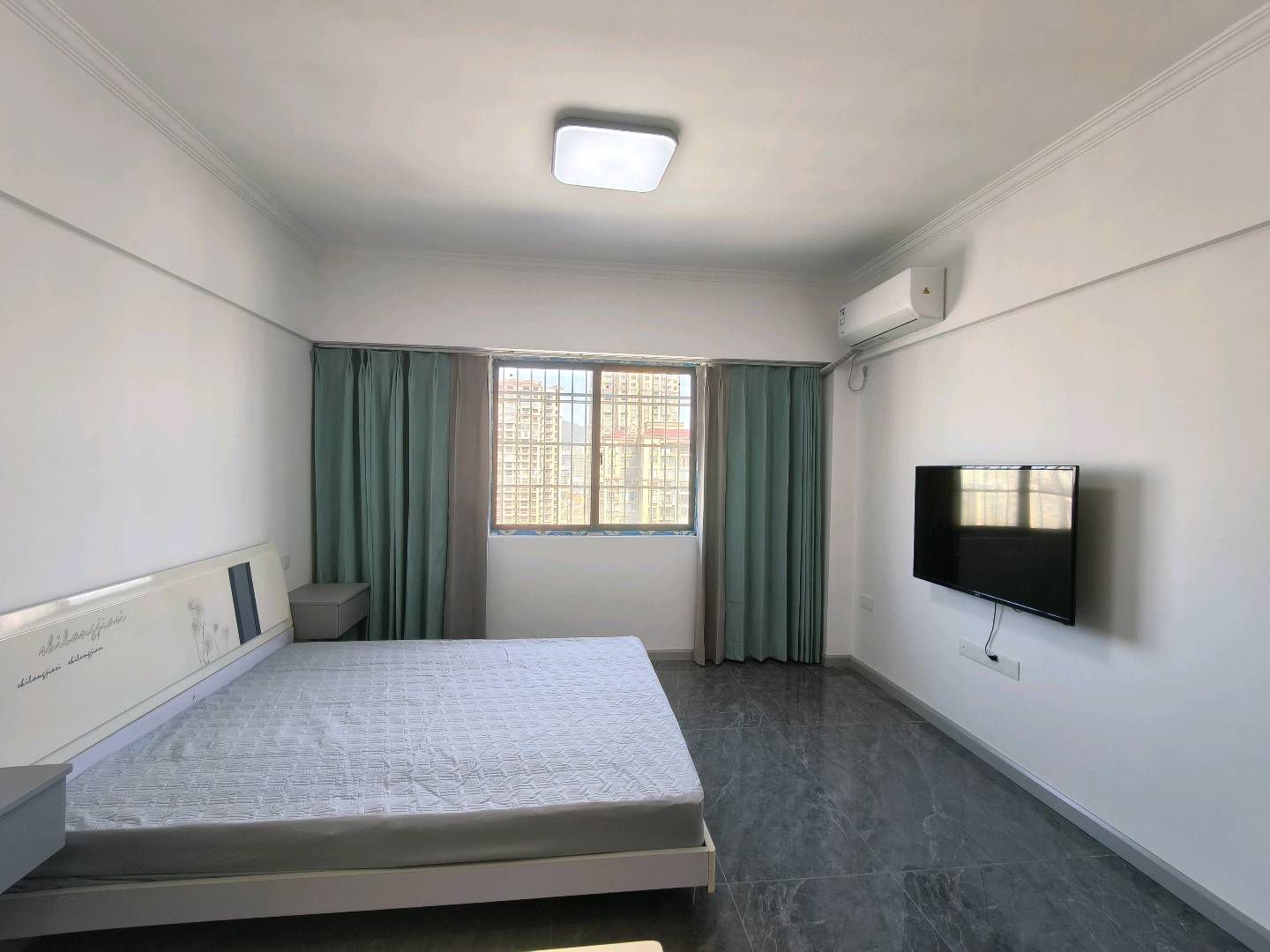 维多利亚·精装修·一室一厅·可以拎包入住1100/月