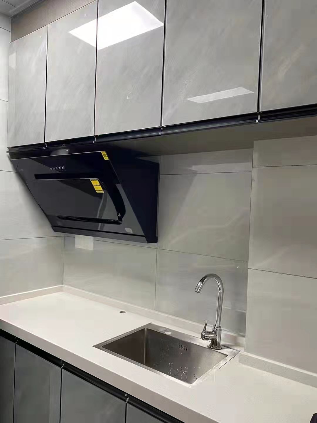 永邦欧洲城朝南公寓·精装修诚意出租1100/月包物业