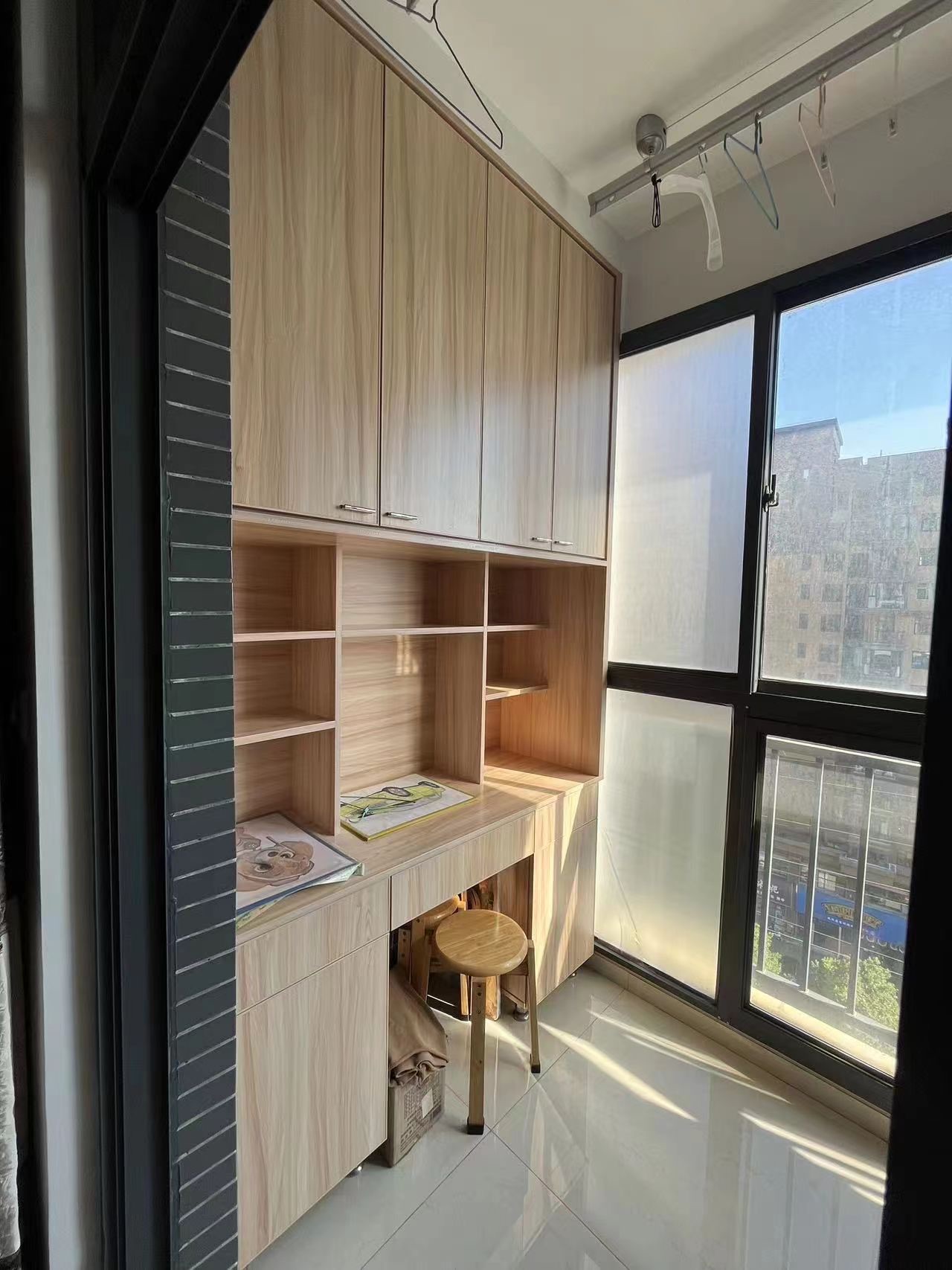 雍景新城·精裝一室一廳·家電齊全·租1300/月