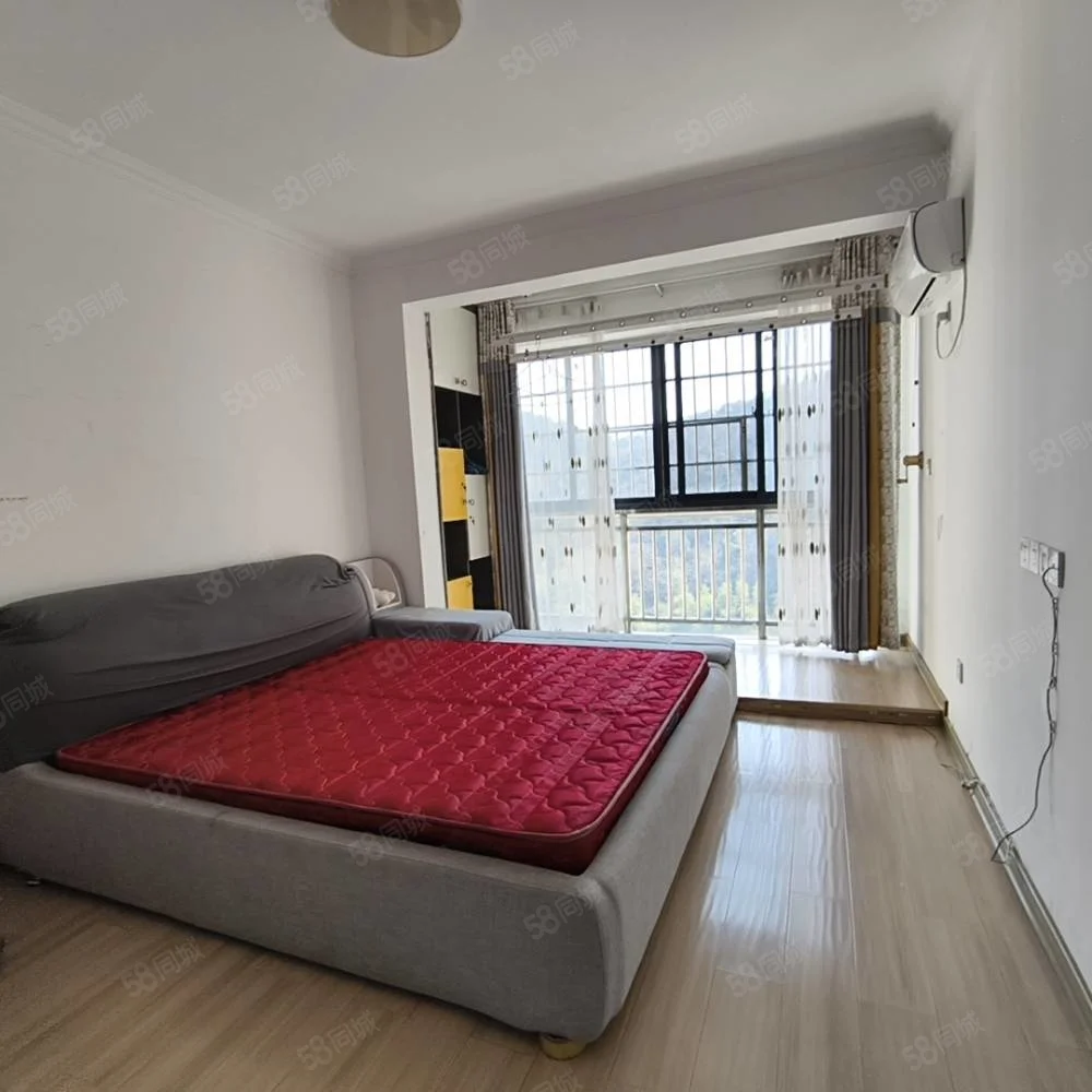 五小·电力三期·三室两厅·周边配套齐全·拎包入住·49万