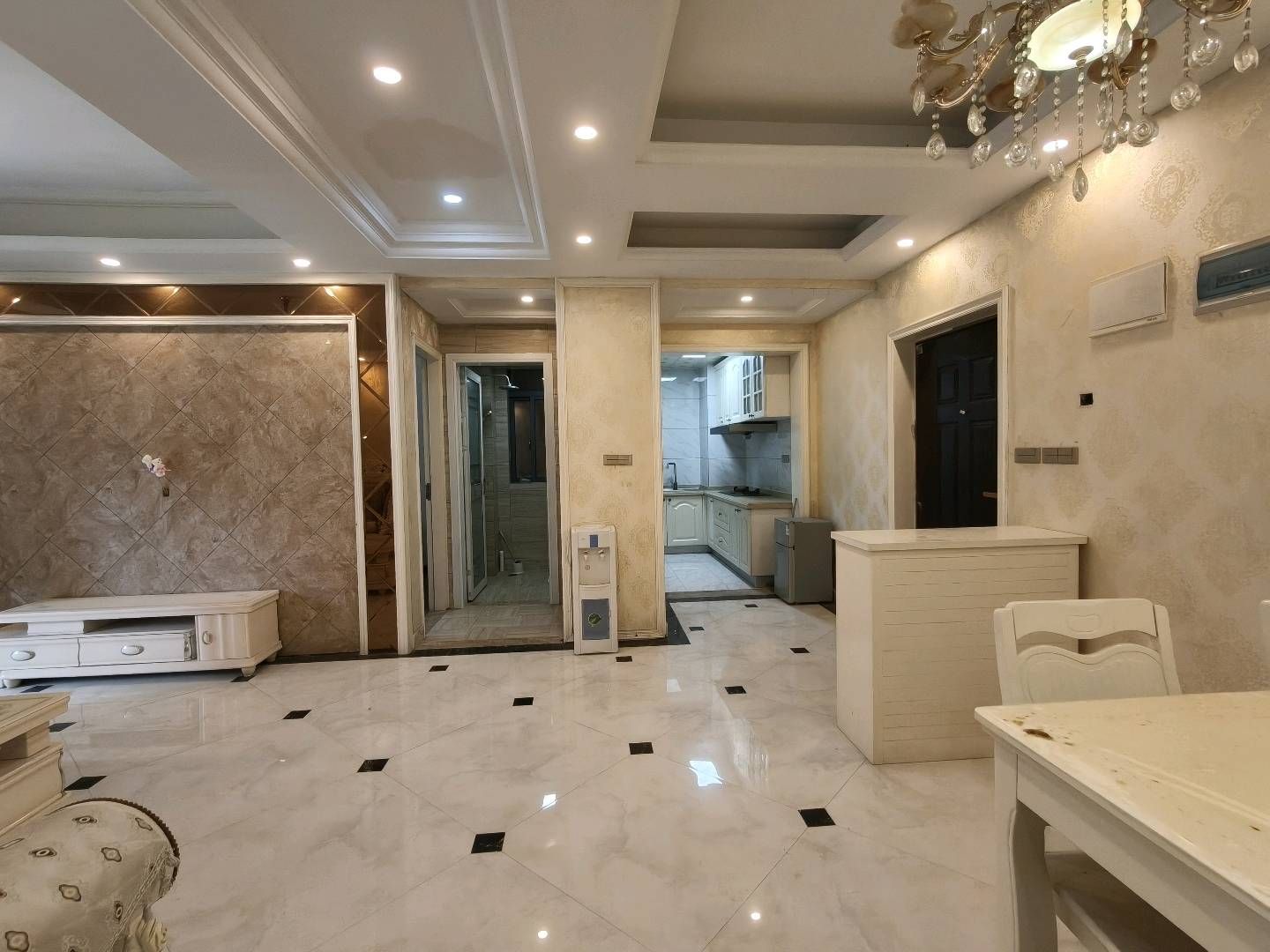 鹏程新都汇·101平方三室·户型方正·周边配套齐全·拎包入住售价：39.8