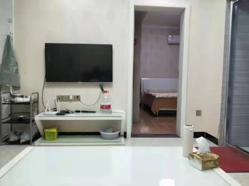 維多利亞·精裝一室一廳·拎包入住1000/月