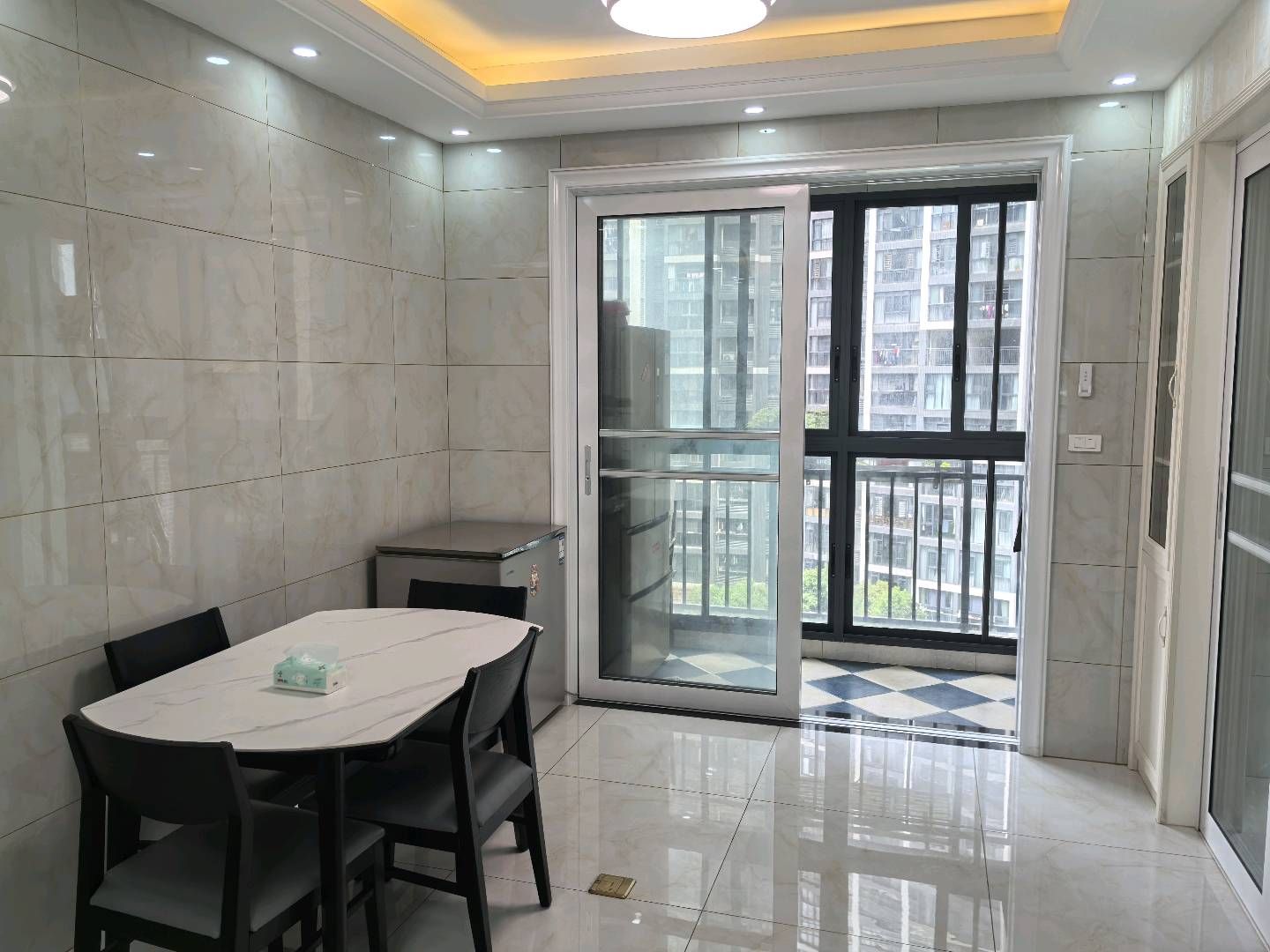 雍景新城·楼栋好位置·118平8成新·诚意出售55万